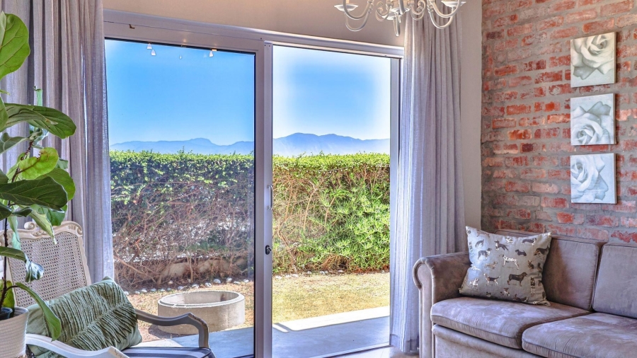 4 Bedroom Property for Sale in De Kelders Western Cape